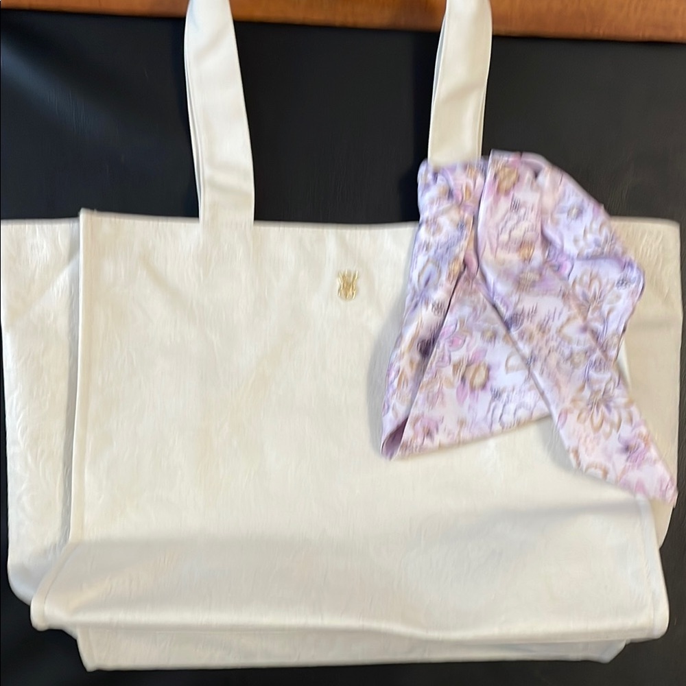 Victoria Secret’s NWOT White Tote Bag with Floral Scarf
